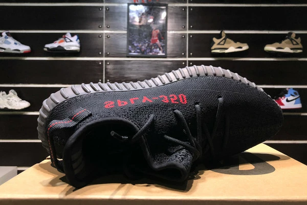 2021 Adidas Yeezy Boost 350 V2 "Bred" Core Black/Core Black-Red CP9652 For Sale 7 2021 Adidas Yeezy Boost 350 V2 "Bred" Core Black/Core Black-Red CP9652 For Sale - Image 5