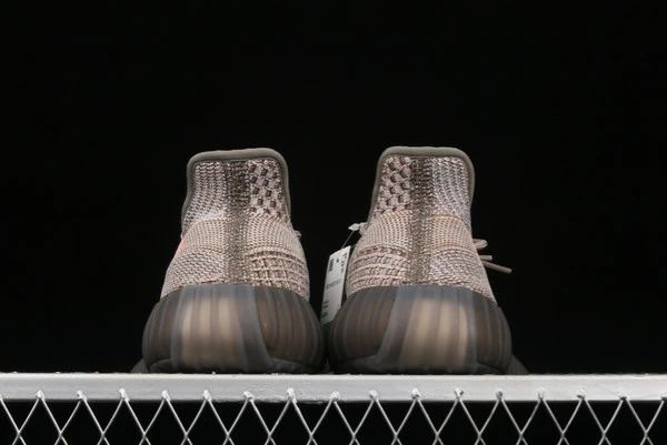 2021 Adidas Yeezy Boost 350 V2 Light GY3438 For Sale 6 2021 Adidas Yeezy Boost 350 V2 Light GY3438 For Sale - Image 4