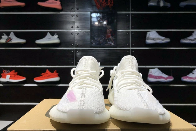 2021 Adidas Yeezy Boost 350 V2 White Purple EG7962 For Sale 4 2021 Adidas Yeezy Boost 350 V2 White Purple EG7962 For Sale - Image 2