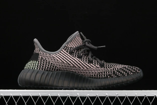 2022 New FW5190 Adidas Yeezy Boost 350 V2 Yecheil Non-Reflective For Sale 4 2022 New FW5190 Adidas Yeezy Boost 350 V2 Yecheil Non-Reflective For Sale - Image 2