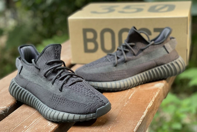 2023 Adidas Yeezy Boost 350 V2 Onyx HQ4540 For Sale 7 2023 Adidas Yeezy Boost 350 V2 Onyx HQ4540 For Sale - Image 5