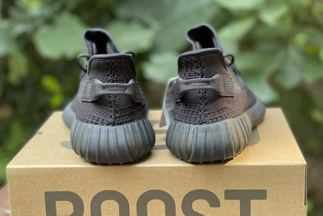 2023 Adidas Yeezy Boost 350 V2 Onyx HQ4540 For Sale 8 2023 Adidas Yeezy Boost 350 V2 Onyx HQ4540 For Sale - Image 6