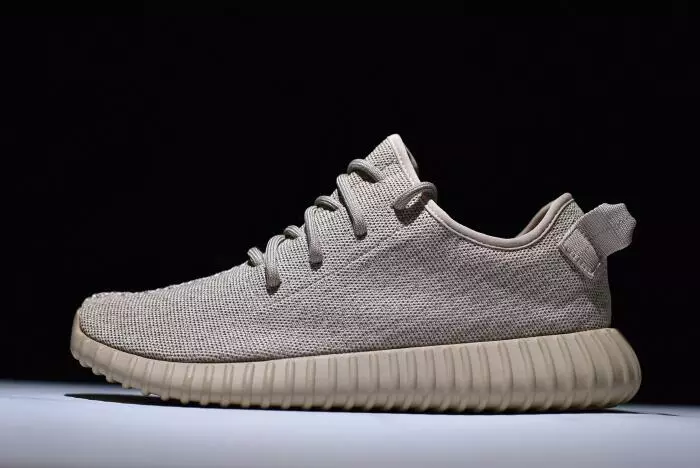 New Adidas Yeezy Boost 350 V1 "Beluga" Men's And Women's Size AQ2661 3 New Adidas Yeezy Boost 350 V1 "Beluga" Men's And Women's Size AQ2661